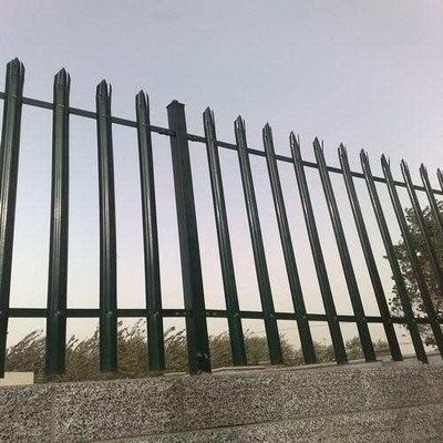 4x4 Metalowe ogrodzenie palisady Ocynkowane malowane proszkowo na zewnątrz wysokie bezpieczeństwo zmontowane