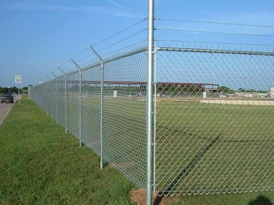 Długość 10-200m 9 Gauge Chain Link Fence Wytrzymała odporność na zużycie